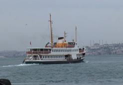 Kadıköy'de vapura binen Azerbaycanlı kadın kayboldu; çantası bulundu denizde aranıyor
