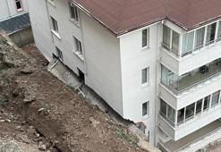 İstinat duvarı çöktü; 4 katlı binanın 8 dairesi tahliye edildi