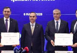 Bakan Kacır, TÜBİTAK'ın 'Savunma Sanayi Alanında İş Birlikleri' anlaşmasının imza törenine katıldı