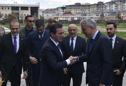 Bakan Memişoğlu, Bitlis'te sağlık kongresine katıldı