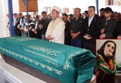 Öldürüldükten sonra cesedi yakılan Kübra, Kahramanmaraş'ta toprağa verildi
