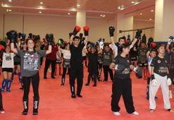 Muaythai sporuna ilgi; gençler hem kendini savunuyor hem geleceğini inşa ediyor