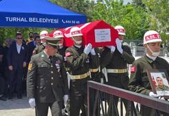 Şehit askerin cenazesi, ailesinin isteği üzerine 14 yıl sonra İstanbul'a nakledildi