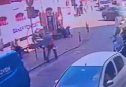 Kasımpaşa’da bankta oturan kişiyi 'yan baktın' diyerek bıçakladı