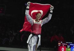Elif Sude Akgül, Avrupa Tekvando Şampiyonası'nda altın madalya kazandı