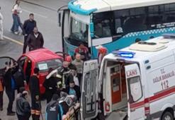 Erzurum’da halk otobüsü ile otomobil çarpıştı: 5 yaralı