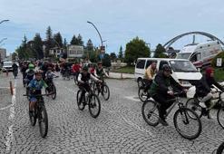 Rize'de 19 Mayıs coşkusu; bisiklet turunda 4 kilometre pedal çevirdiler