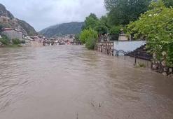 Amasya Valisi Bakan’dan Yeşilırmak uyarısı