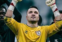 Samsunspor, kalecisi Okan Kocuk’un Dünya Kupası aday kadrosuna alınmamasına tepki gösterdi