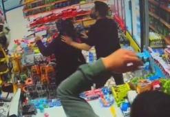 Sultangazi'de markete saldıran engelli bireyi annesi durduramadı