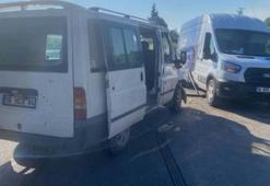 Minibüsler çarpıştı: 4 yaralı