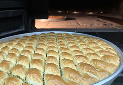 Baklava ustaları 24 saat bayram mesaisinde