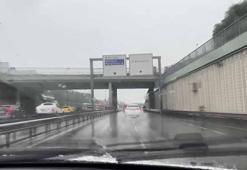 Bayrampaşa ve Üsküdar'da sağanak etkili oldu