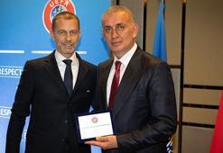 TFF Başkanı Hacıosmanoğlu, UEFA Yönetim Kurulu Toplantısı'na katıldı