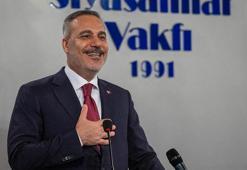Bakan Fidan, Siyasallılar Vakfı'nı ziyaret etti