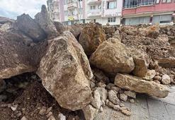Tokat'ta taşkın riskine karşı dev kayalarla 9 kilometrelik set çekildi