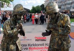 Karagöz Kültür Sanat ve Kakava Festivali renkli görüntülerle başladı