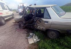 Adana'da iki otomobil çarpıştı: 1’i bebek 7 yaralı