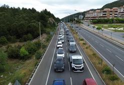Muğla'ya tatilci akını; kilometrelerce araç kuyruğu oluştu