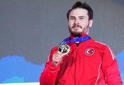 Avrupa Karate Şampiyonası'nda Enes Özdemir altın madalya kazandı