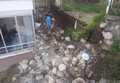 Amasya’da 5 katlı binanın istinat duvarı çöktü
