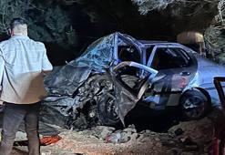 Adana'da iki otomobil çarpıştı: 2 ölü, 3 yaralı