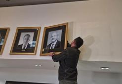 Kılıçdaroğlu'nun fotoğrafı genel merkeze tekrar asıldı