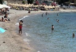 Bodrum'da bayram tatilinde sahillerde yoğunluk