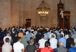Mardin’de, 842 yıllık Ulu Cami’de bayram namazı yoğunluğu