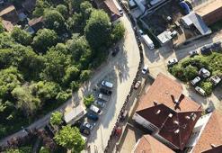 Mahallede 60 yıllık gelenek; bayramlaşma kuyruğu 1 kilometreyi geçti