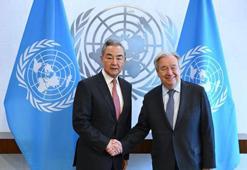 Çin Dışişleri Bakanı Wang, BM Genel Sekreteri Guterres ile bir araya geldi