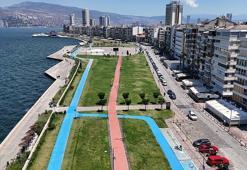 İzmir’de Kordon boş kaldı