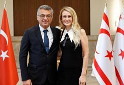 KKTC Cumhurbaşkanı Tufan Erhürman vatandaşlarla bayramlaştı
