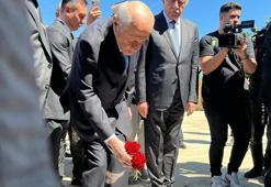 Bahçeli, Ülkücü Şehitler Anıtı'nı ziyaret etti
