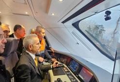 Milli elektrikli hızlı tren saatte 240 kilometreye ulaştı