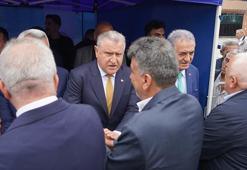 Bakan Bak, memleketi Rize'de geleneksel bayramlaşma törenine katıldı