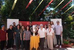 Şampiyonluk kupası bayramda Galatasaraylılar Yurdu’nda buluştu