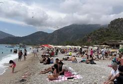 Ölüdeniz’de bayram yoğunluğu