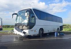 Aksaray'da tur otobüsü kaza yaptı: 16 yaralı