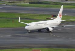 Japonya'da yolcu uçağı acil iniş yaptı