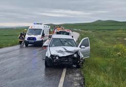 Çorum'da iki otomobil çarpıştı: 6 yaralı