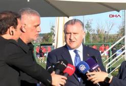 Bakan Bak, A Milli Futbol Takımı’nın antrenmanını takip etti