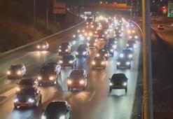 Bayram tatili dönüşü İstanbul girişinde trafik yoğunluğu
