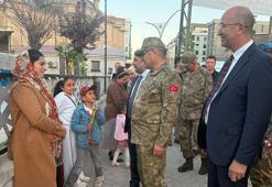 Orgeneral Tokel, Yüksekova'da esnafı ziyaret etti