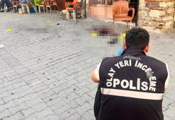 Manisa’da pompalı tüfekli saldırıda 2 kişi yaralandı; o anlar kamerada