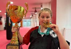 9 yaşındaki Asel, 5 yıl önce başladığı kick boksta dünya şampiyonu oldu