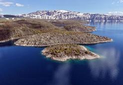 Nemrut Krater Gölü'nde turizm sezonu açıldı; eşsiz manzara ziyaretçileri bekliyor