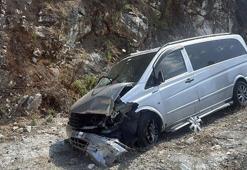 Bodrum’da otomobil ile minibüs çarpıştı: 6 yaralı
