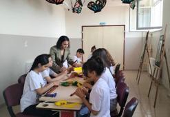 Ortaokul öğrencileri atık malzemeleri sanat eserine dönüştürdü