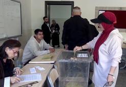 Erzurum’da 14 bin 700 seçmenli mahalle, muhtarlık seçimi için sandık başına gitti